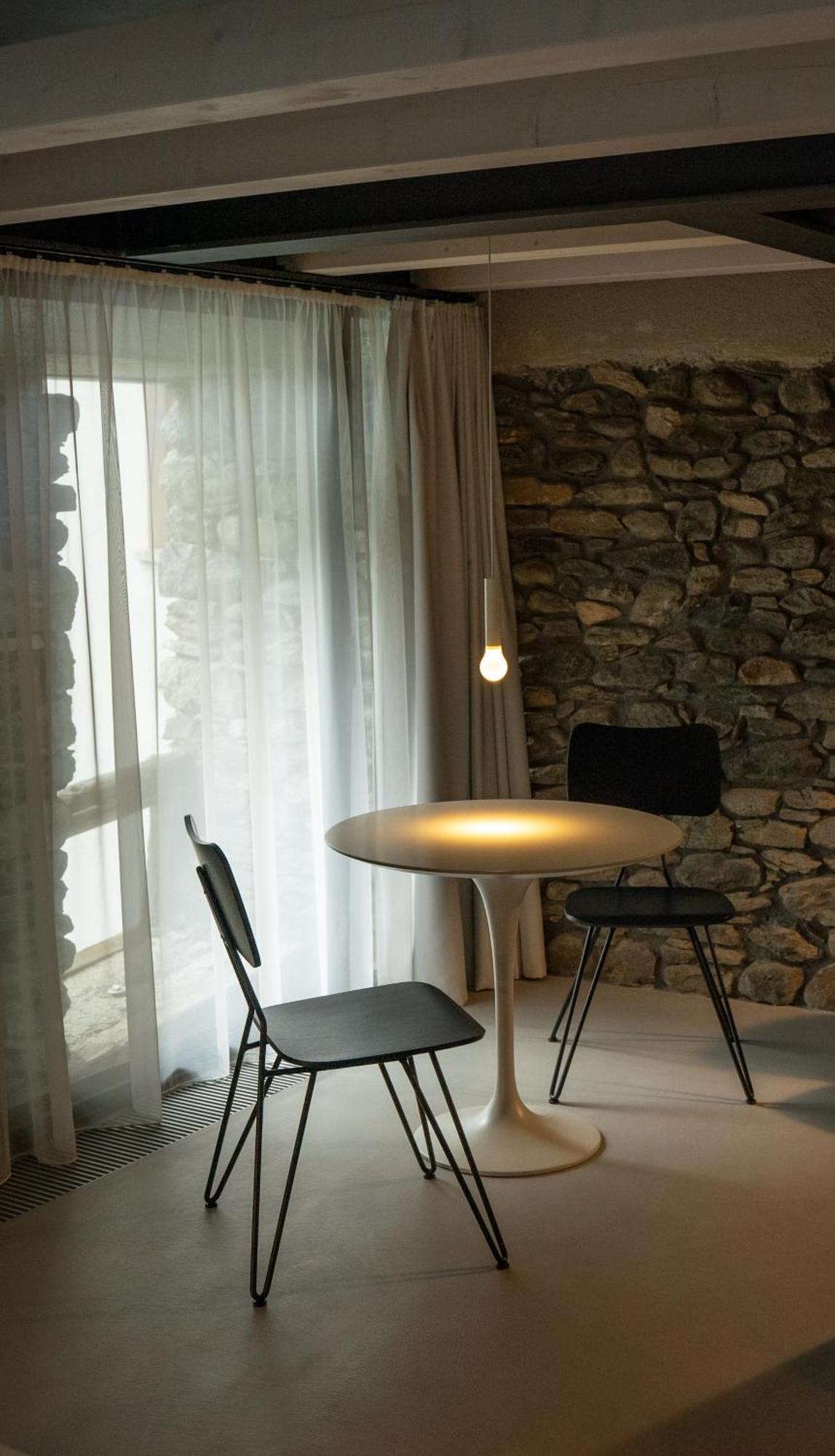 V&V Rentroom Design Gignod Phòng bức ảnh
